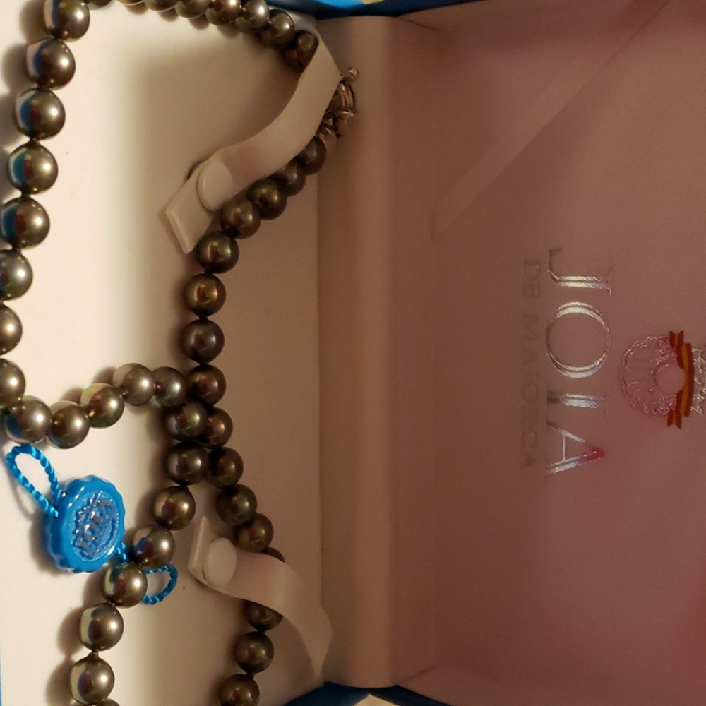 Joia de Majorca 18" gray pearl necklace